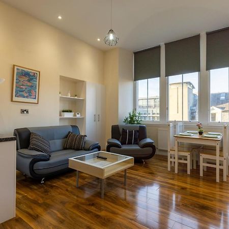 New 2 Bed Apartment With Stunning Views Of Arthur Seat Mountain Edinburgh Bagian luar foto