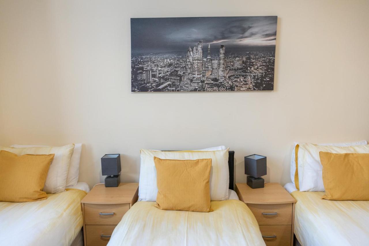 New 2 Bed Apartment With Stunning Views Of Arthur Seat Mountain Edinburgh Bagian luar foto